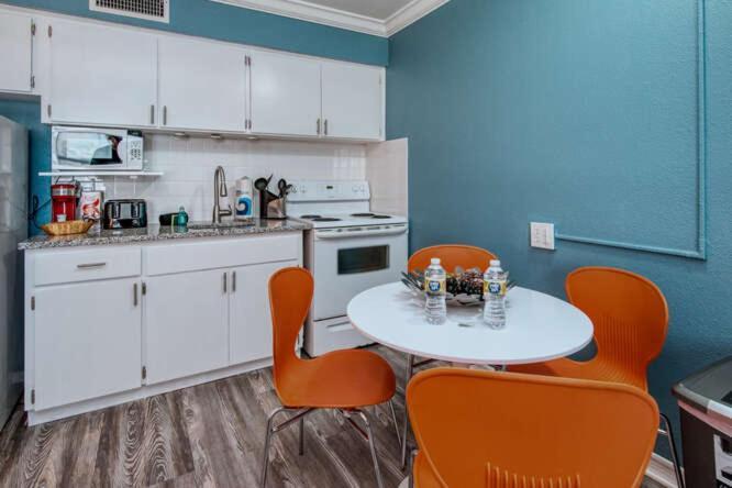Sunset Beach Suites St. Pete Beach Exteriör bild