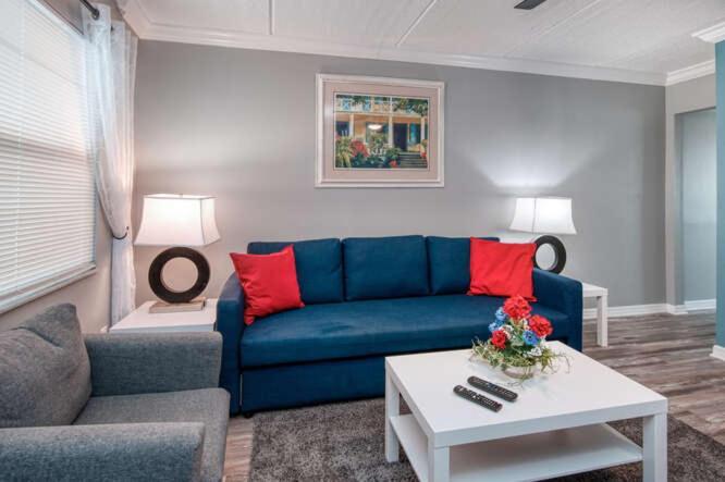 Sunset Beach Suites St. Pete Beach Exteriör bild