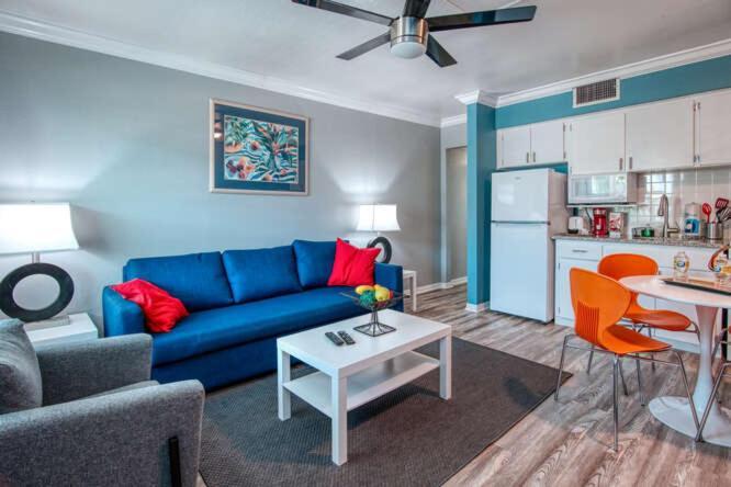 Sunset Beach Suites St. Pete Beach Exteriör bild