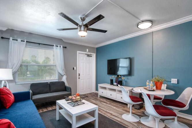 Sunset Beach Suites St. Pete Beach Exteriör bild