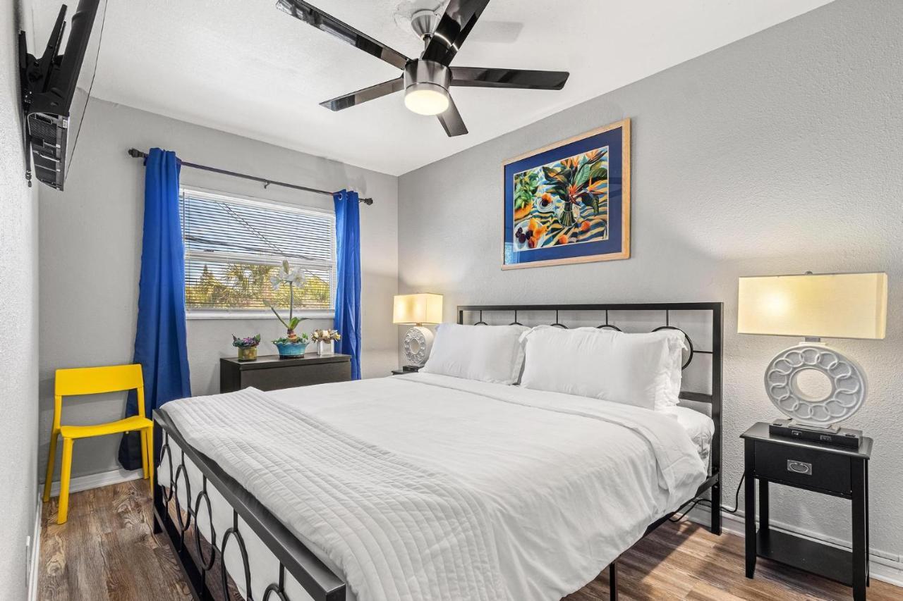 Sunset Beach Suites St. Pete Beach Exteriör bild